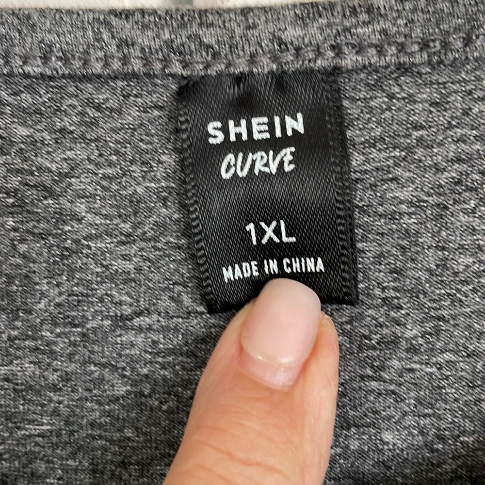 SHEIN Curve 1XL Dark Gray Faux Wrap Dress w/ Short Sleeves and Rouching at Hem - Picture 5 of 7